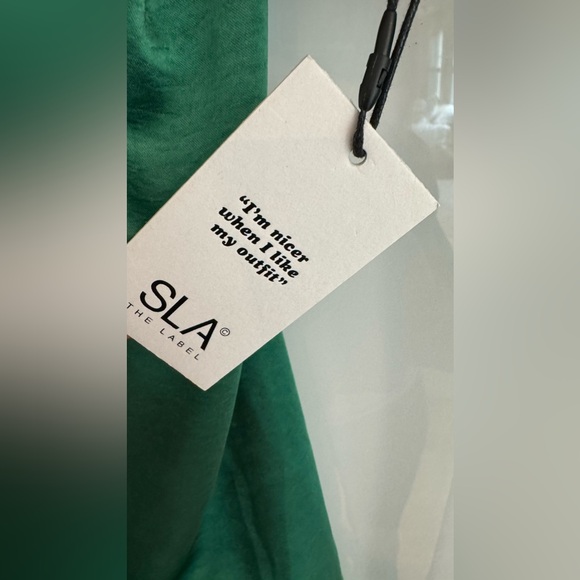 SLA The Label Feather Trim Flare Sleeve Cropped top - Picture 4 of 5